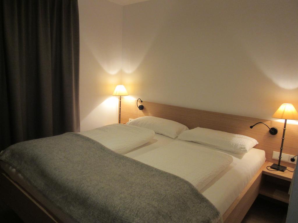 Ferienwohnung Haus Bachmann Innichen Exterior foto